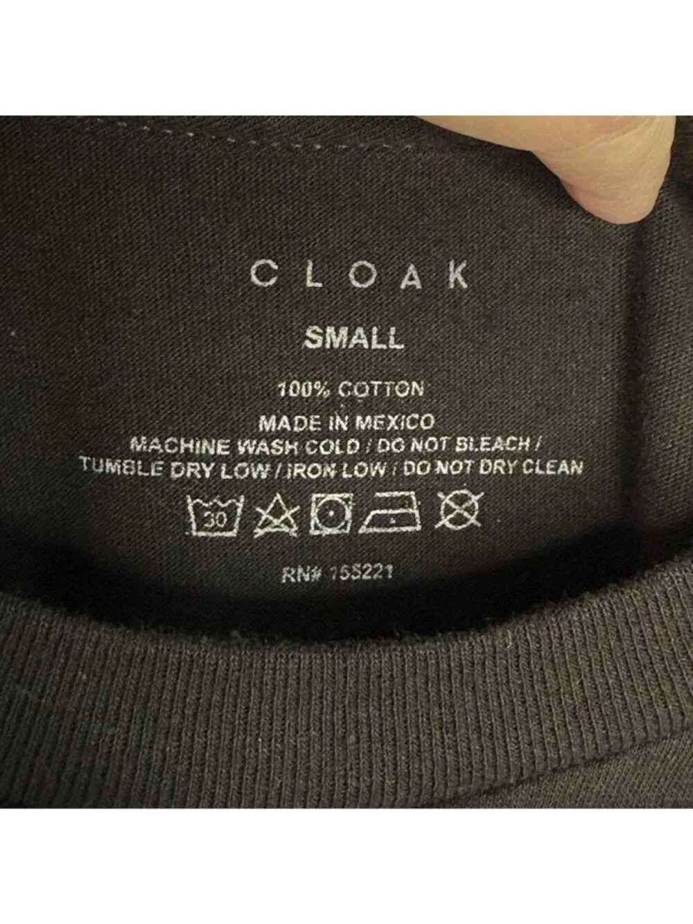 Cloak Occultis Aperta Black T-Shirt With Purple Graphic Print, S